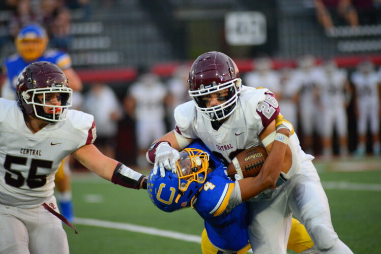 Wheeling Central Overpowers Steubenville Catholic, 48
